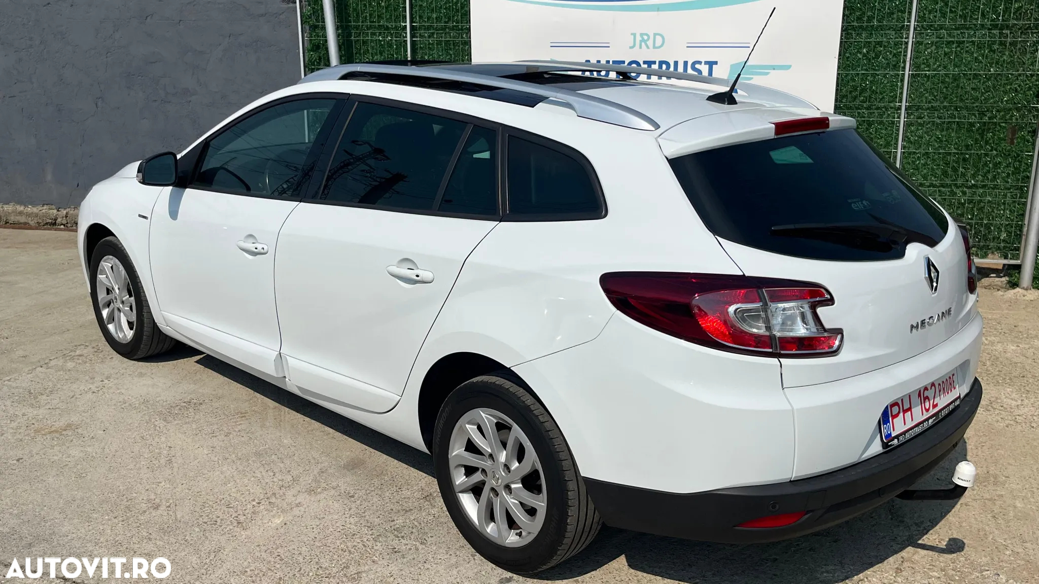 Renault Megane ENERGY dCi 110 Start & Stop Bose Edition - 3