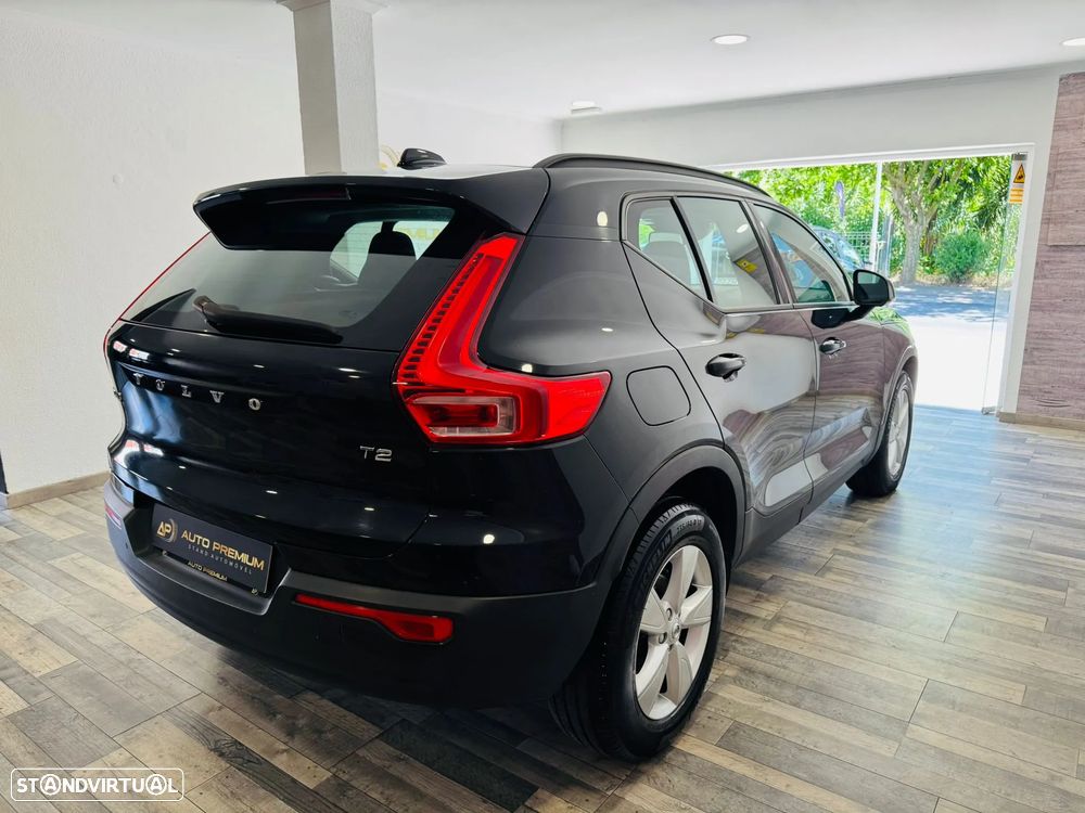 Volvo XC 40 1.5 T2 Momentum Plus - 8