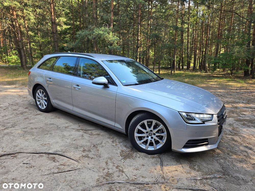 Audi A4 Avant 40 TFSI - 12