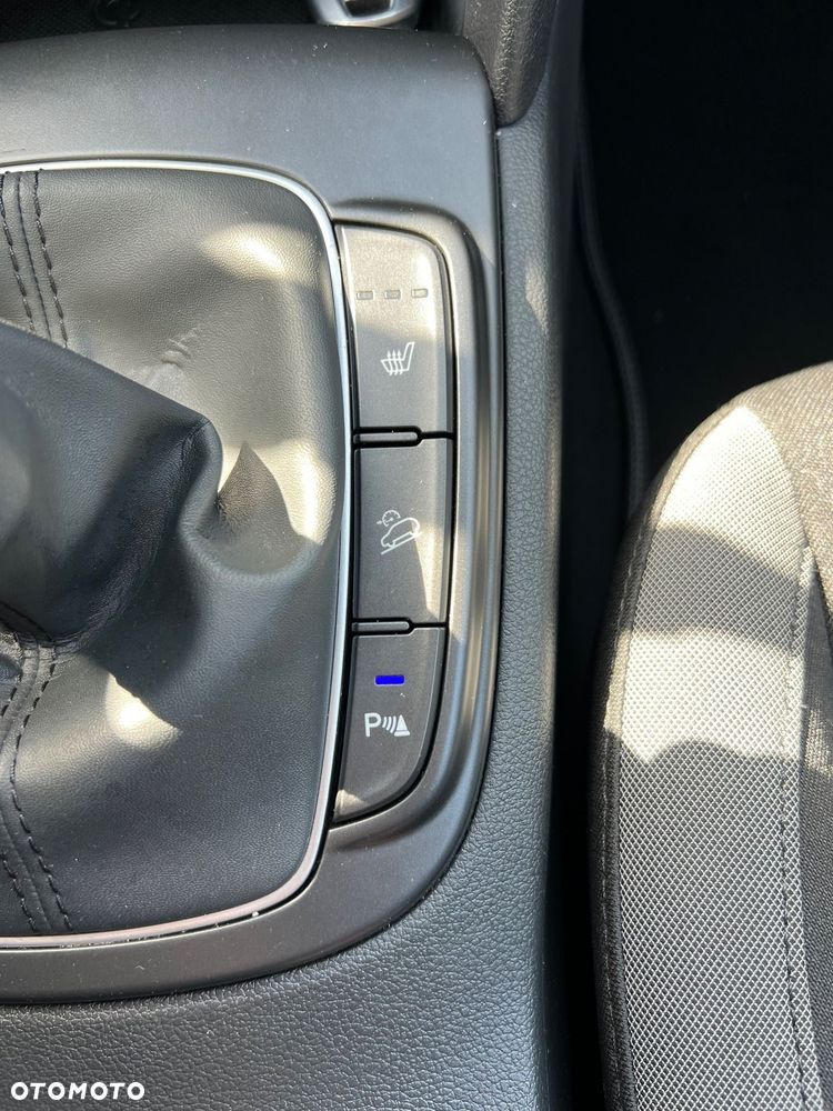 Hyundai Kona - 25