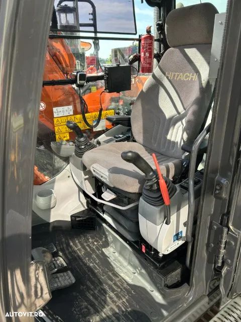 Hitachi ZX135US-6 - 8