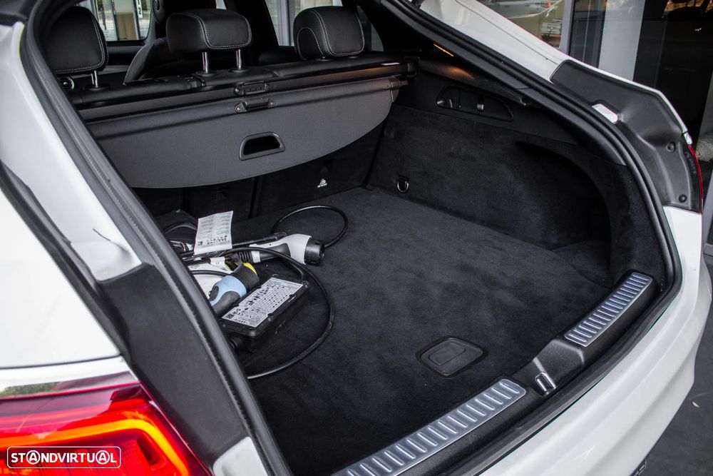Mercedes-Benz GLC 300 e Coupé 4Matic - 39