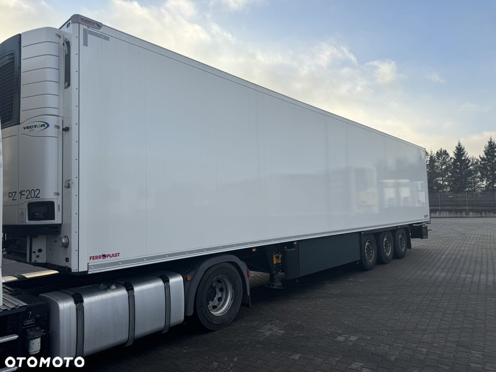 Schmitz Cargobull - 4