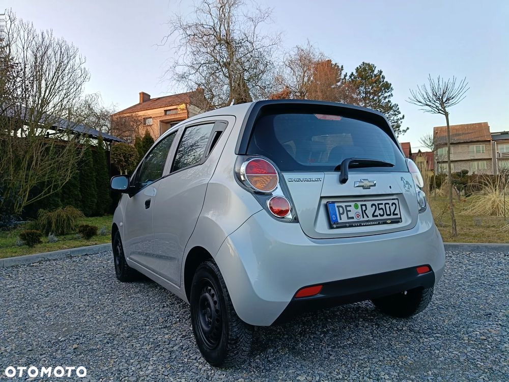 Chevrolet Spark 1.0 LT - 4