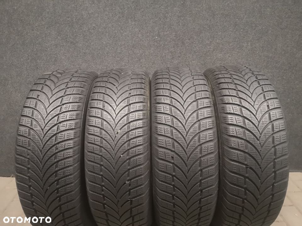 Opony Zimowe Maxxis PressSnow 215/65/16 98H 4szt. - 1
