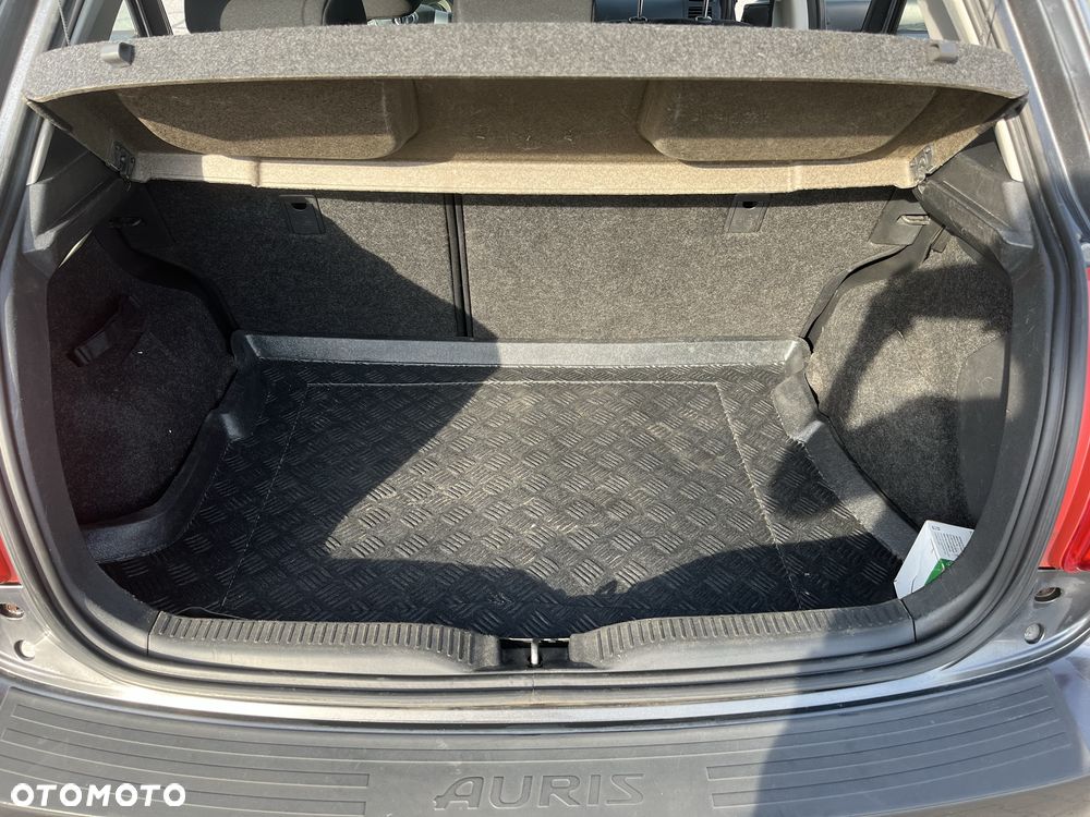 Toyota Auris - 8