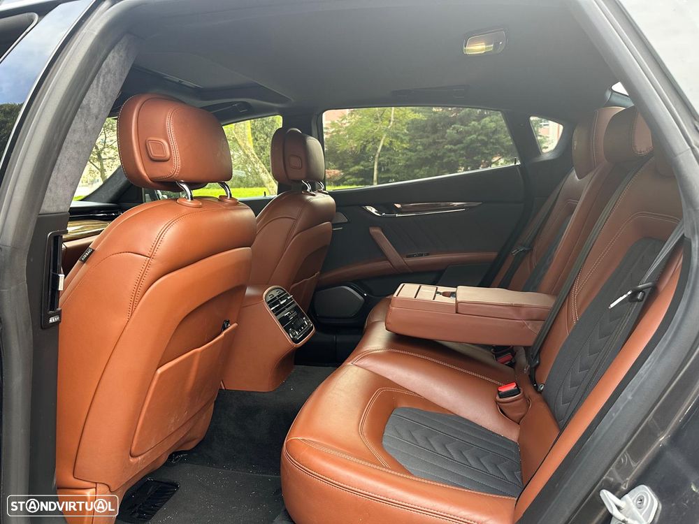 Maserati Quattroporte 3.0 V6 D GranLusso - 17