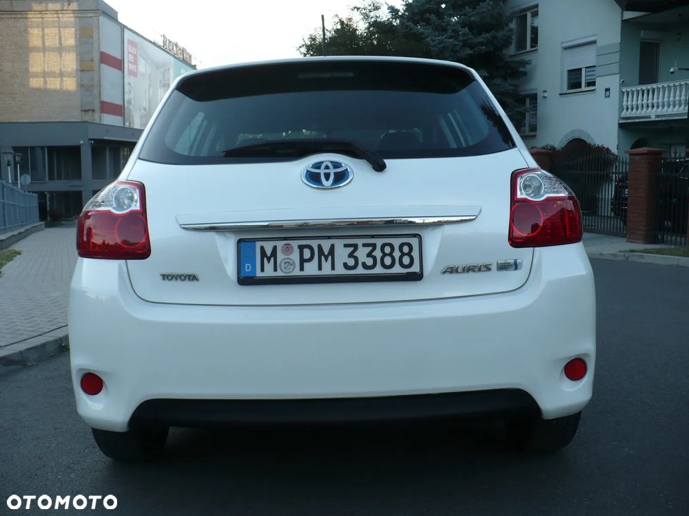 Toyota Auris 1.8 HSD Luna - 9
