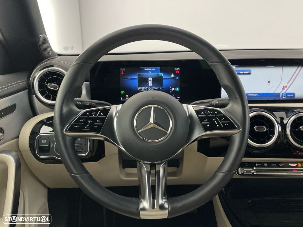 Mercedes-Benz CLA 220 d Shooting Brake AMG Line Aut. - 14