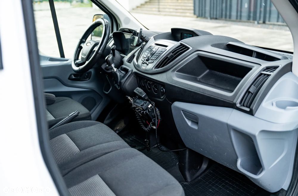 Ford Transit - 13
