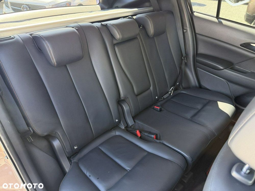 Mitsubishi Eclipse Cross - 32