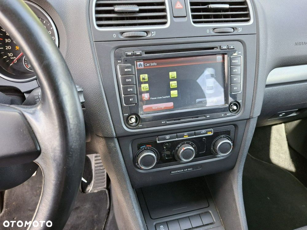 Volkswagen Golf - 15