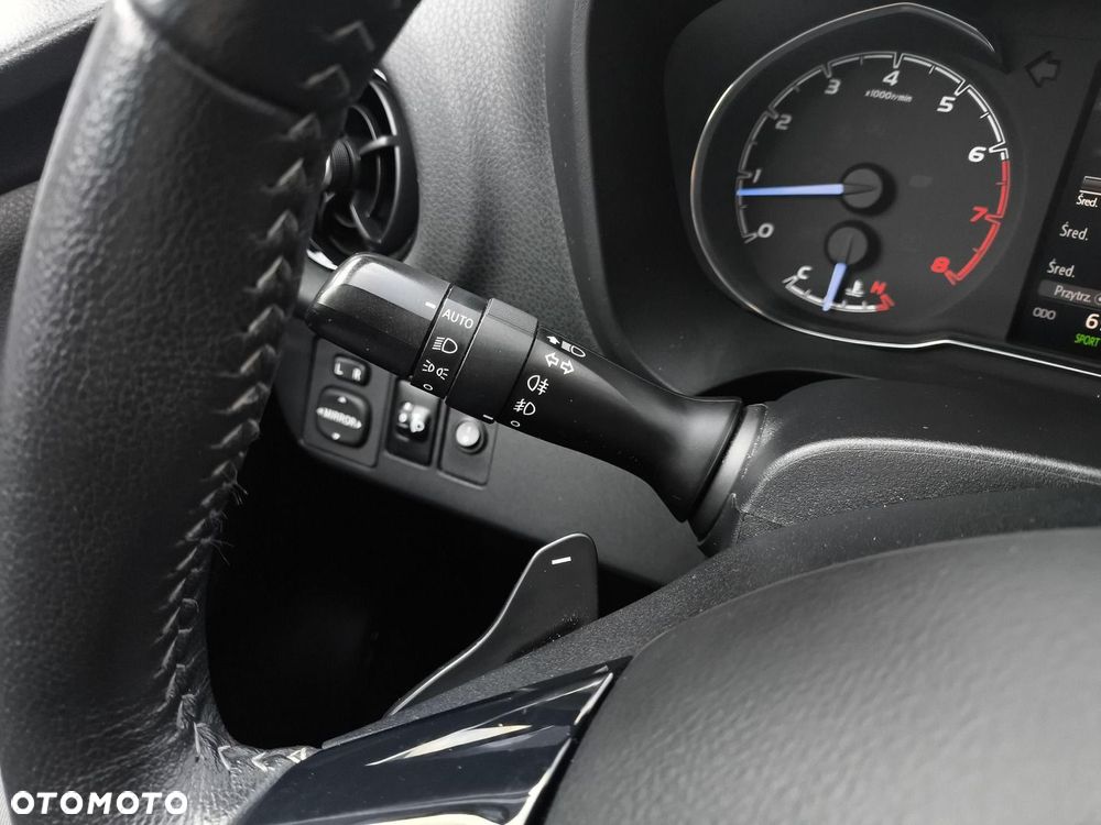 Toyota Yaris - 18