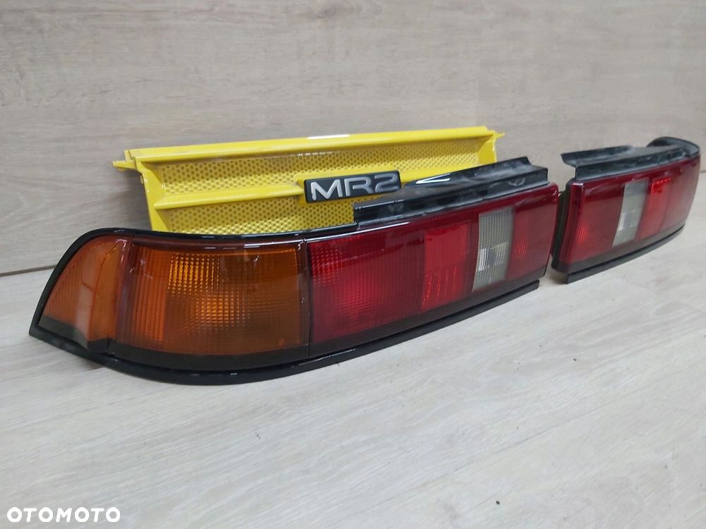 Toyota MR2 SW20 2,0 lampa tył lewa prawa blenda komplet - 3