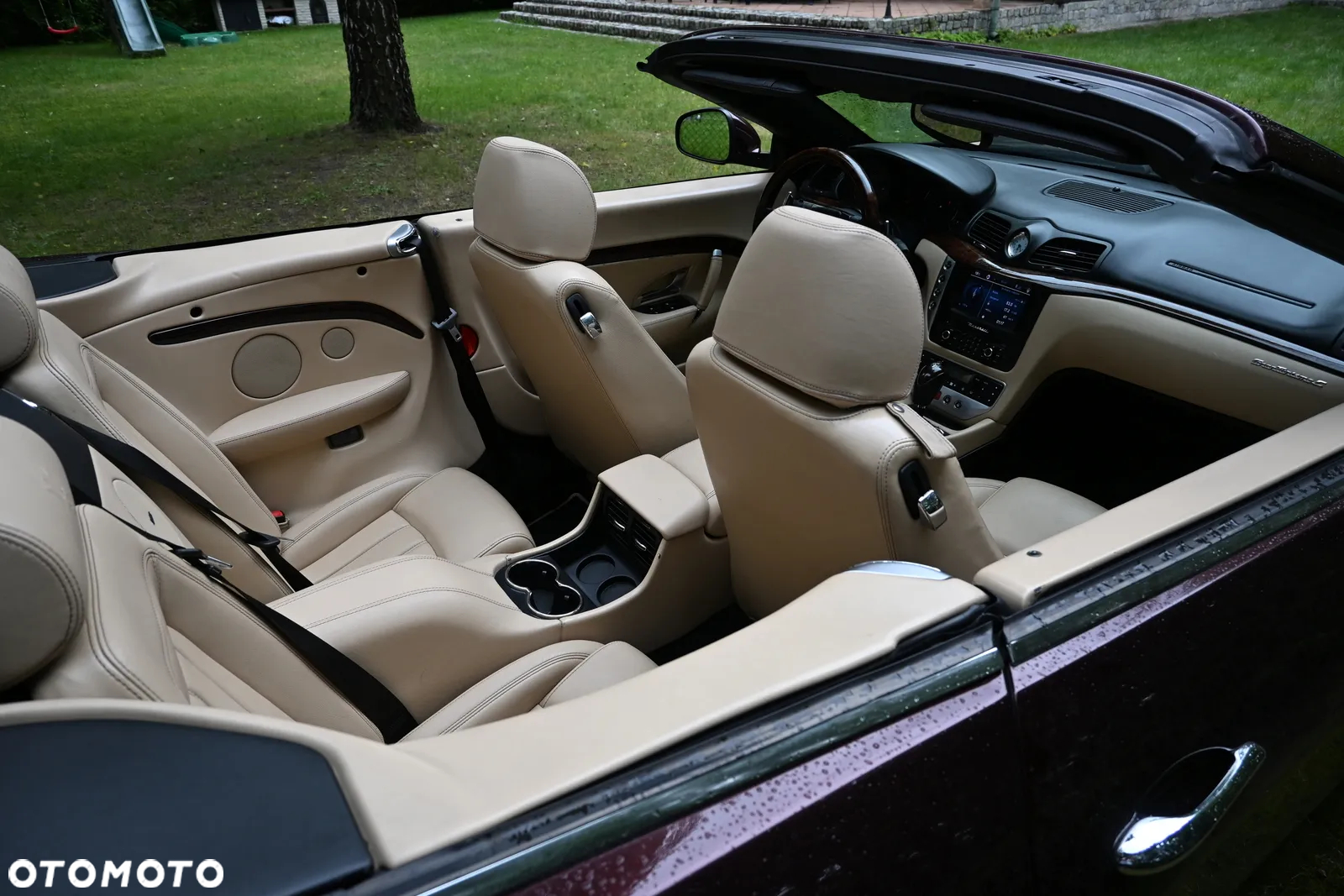 Maserati GranCabrio - 12