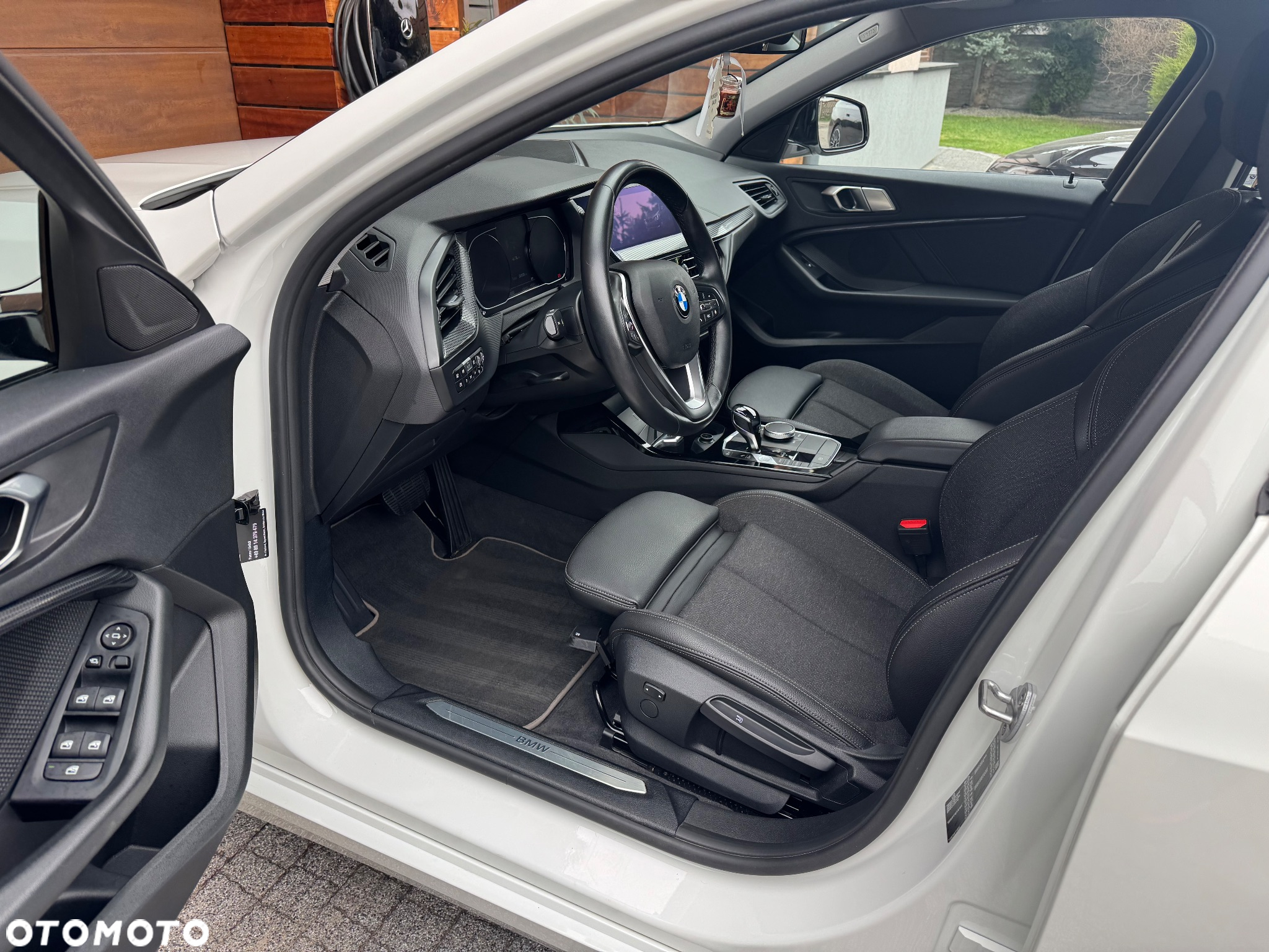 BMW Seria 1 118i Sport Line - 28