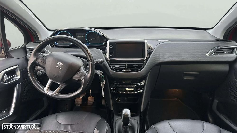 Peugeot 2008 1.2 PureTech Allure - 13