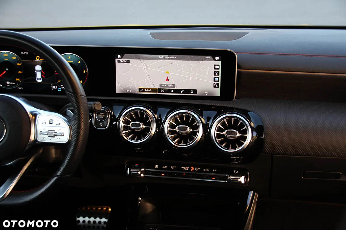 Mercedes-Benz CLA 200 d 8G-DCT AMG Line - 33