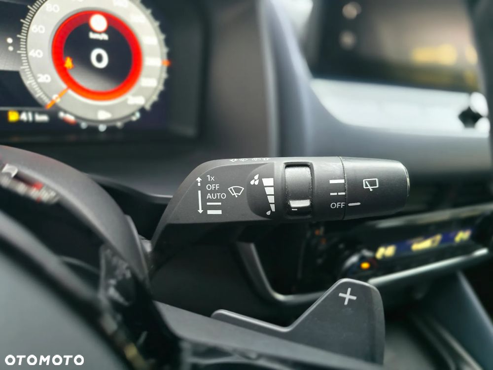 Nissan Qashqai 1.3 DIG-T DCT AKARI - 24