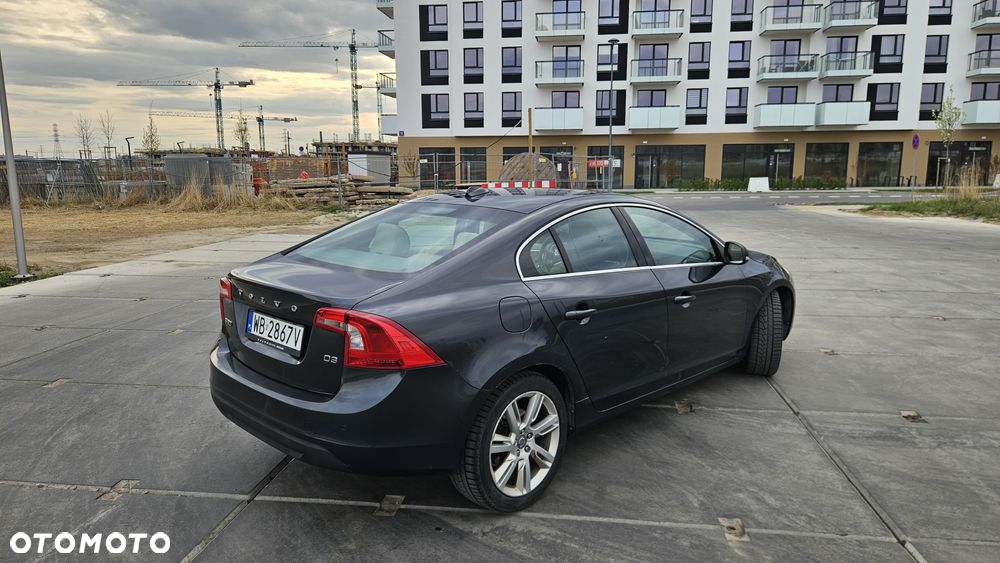 Volvo S60 D3 Momentum - 6
