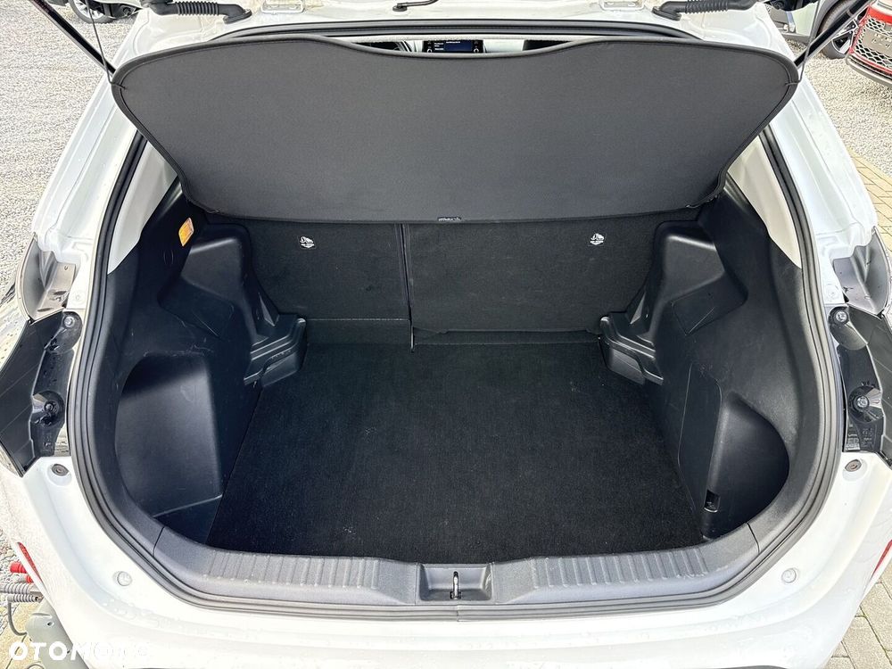 Toyota Yaris Cross Hybrid 1.5 Comfort - 28