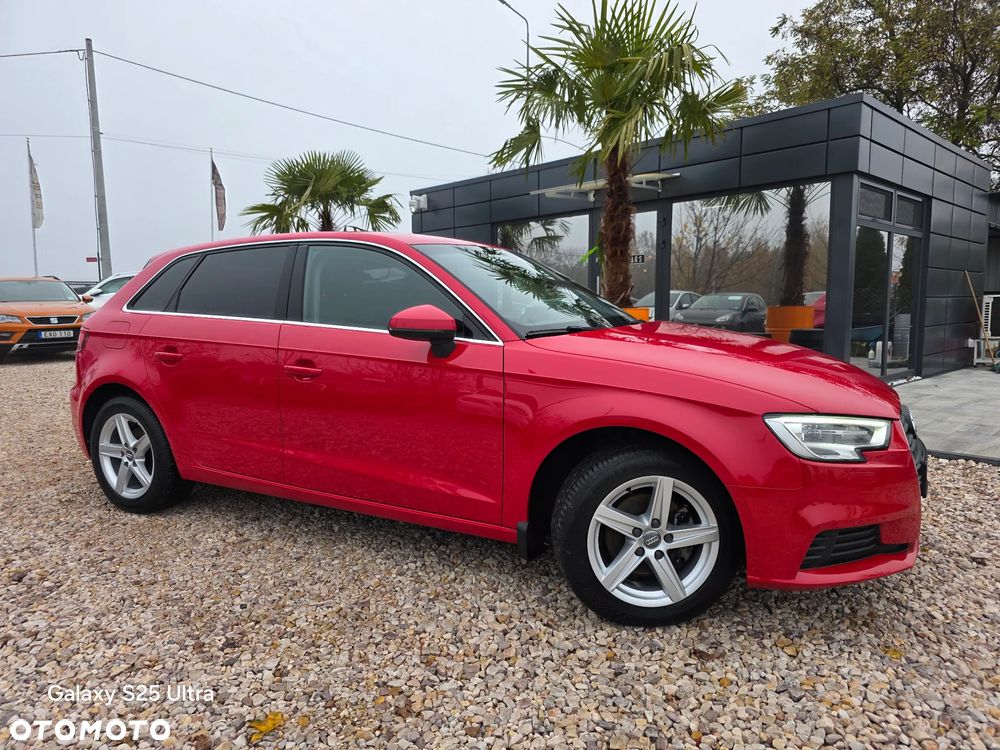 Audi A3 Sportback - 3