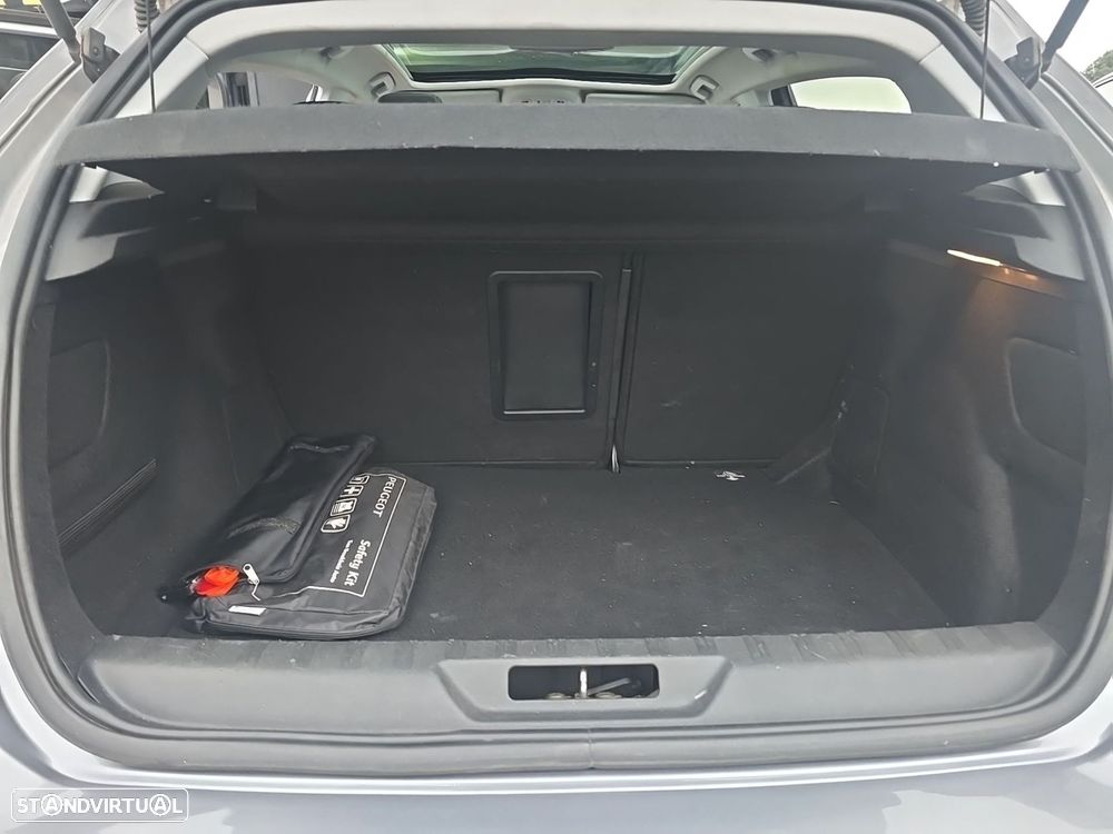 Peugeot 308 1.6 BlueHDi Allure - 12