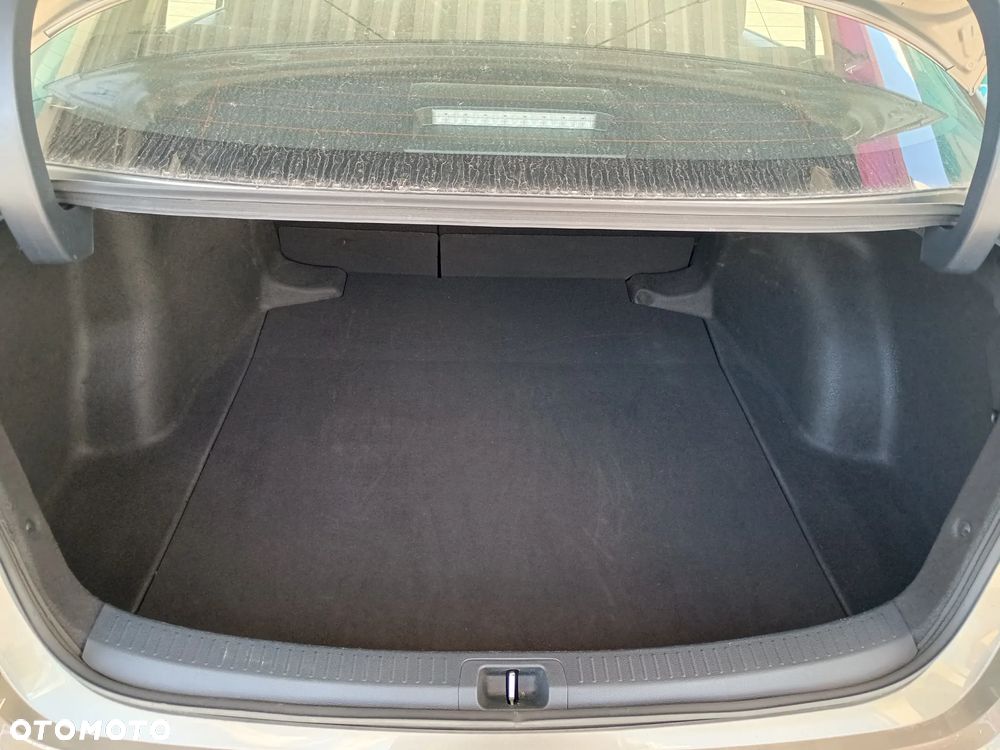 Toyota Corolla 1.5 Comfort - 32
