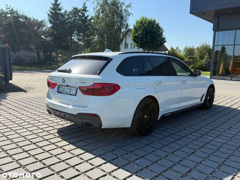 BMW Seria 5 530i xDrive - 4