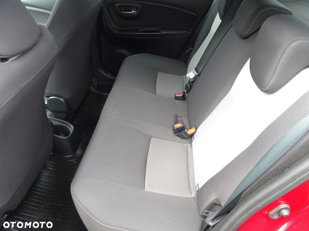 Toyota Yaris - 13
