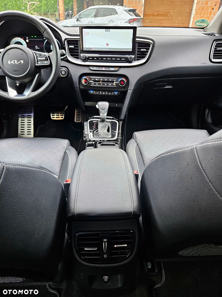 Kia XCeed 1.6 T-GDI L Business Line DCT - 39