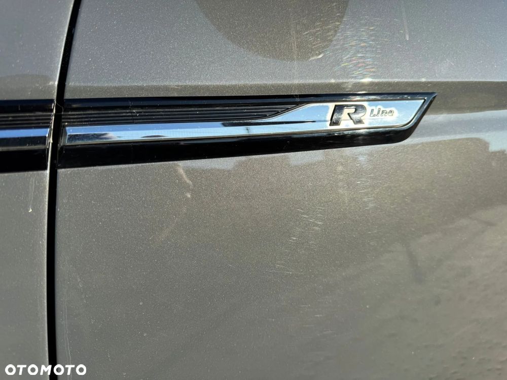 Volkswagen Touran - 13