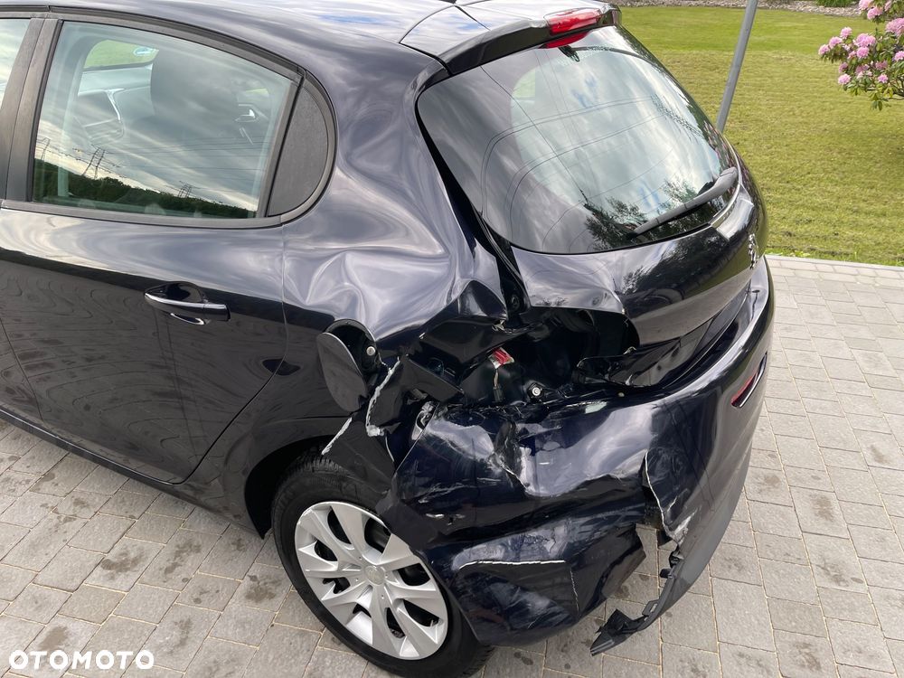 Peugeot 208 1.2 PureTech Active - 8