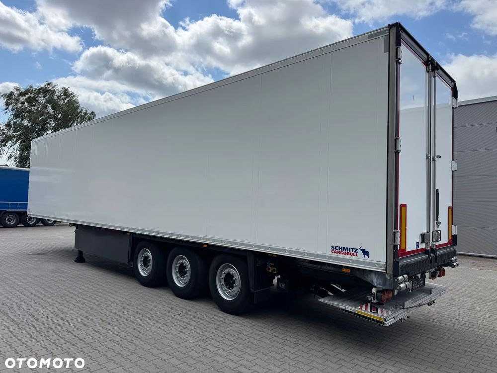 Schmitz Cargobull Chłodnia,Doppelstock, Carrier Vector 1550, Winda ZEPRO - 9