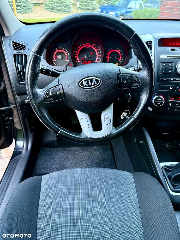 Kia Ceed 1.4 CVVT Attract - 22