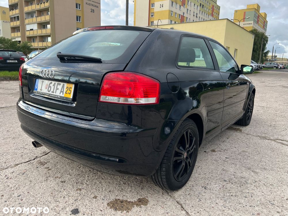 Audi A3 1.6 Limited Edition - 12