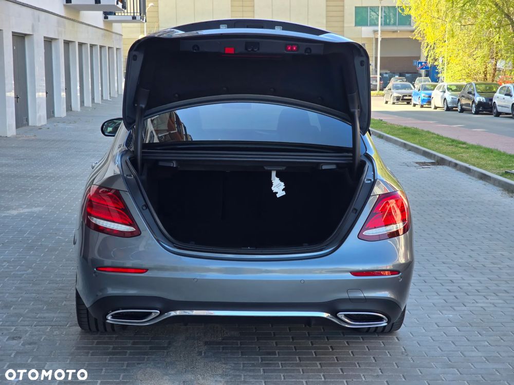 Mercedes-Benz Klasa E 220 d 4-Matic AMG - 19