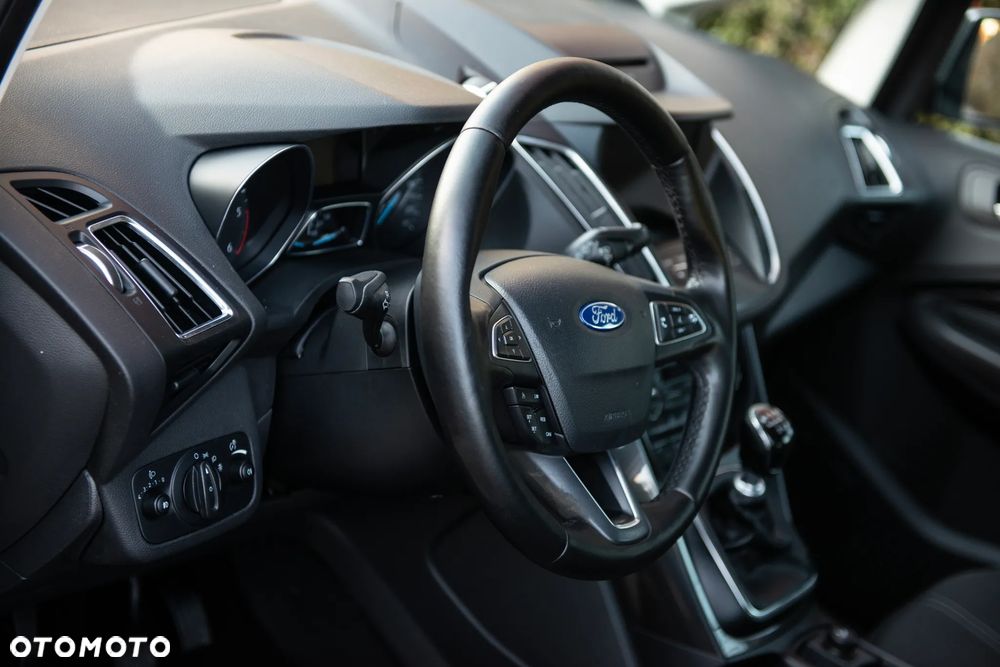 Ford C-MAX Diesel Titanium - 19