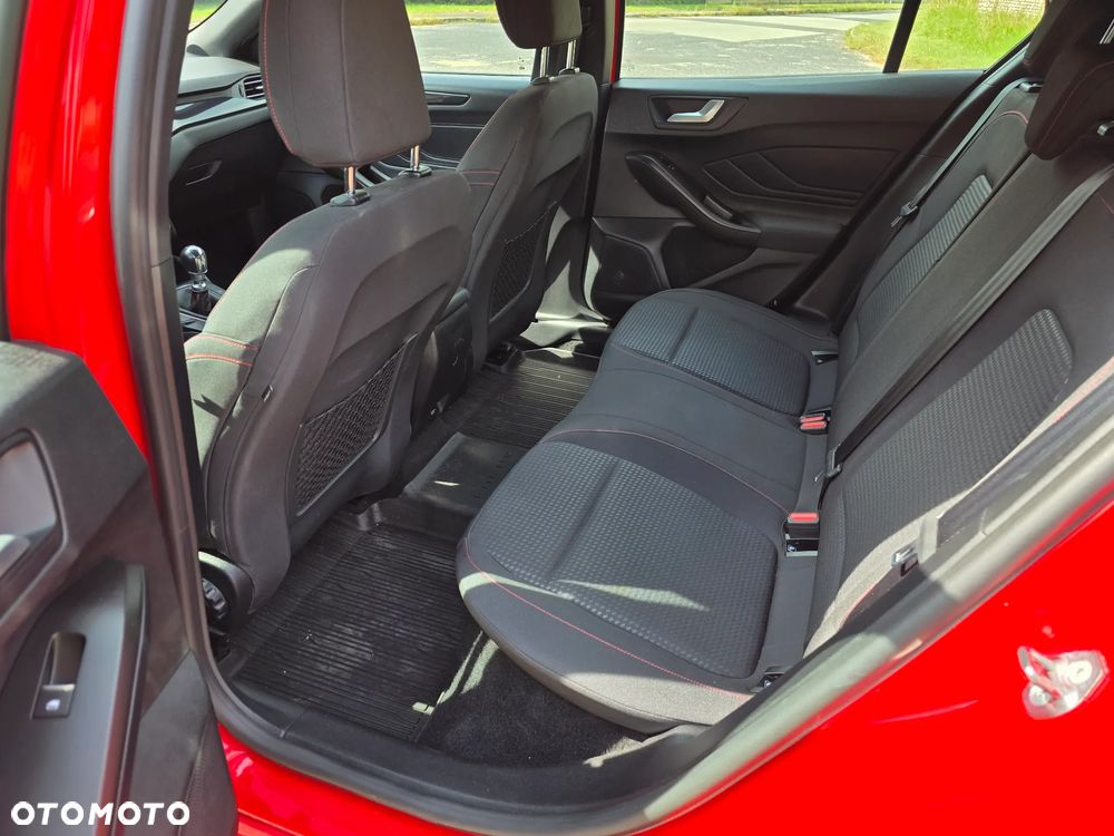 Ford Focus 1.5 EcoBlue SCR ST-Line - 12