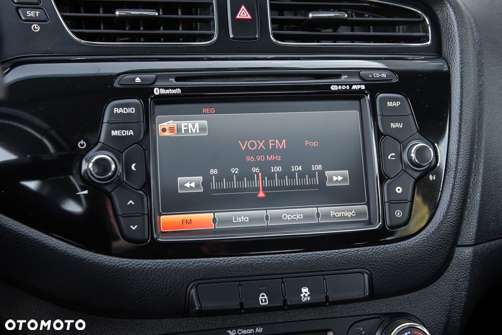 Kia Ceed - 21