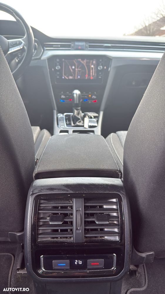 Volkswagen Passat - 17
