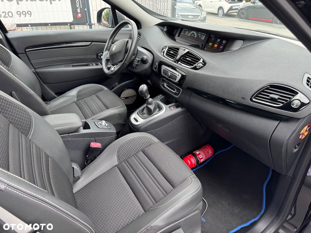 Renault Grand Scenic - 15