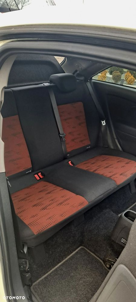 Opel Corsa 1.4 16V Satellite - 13