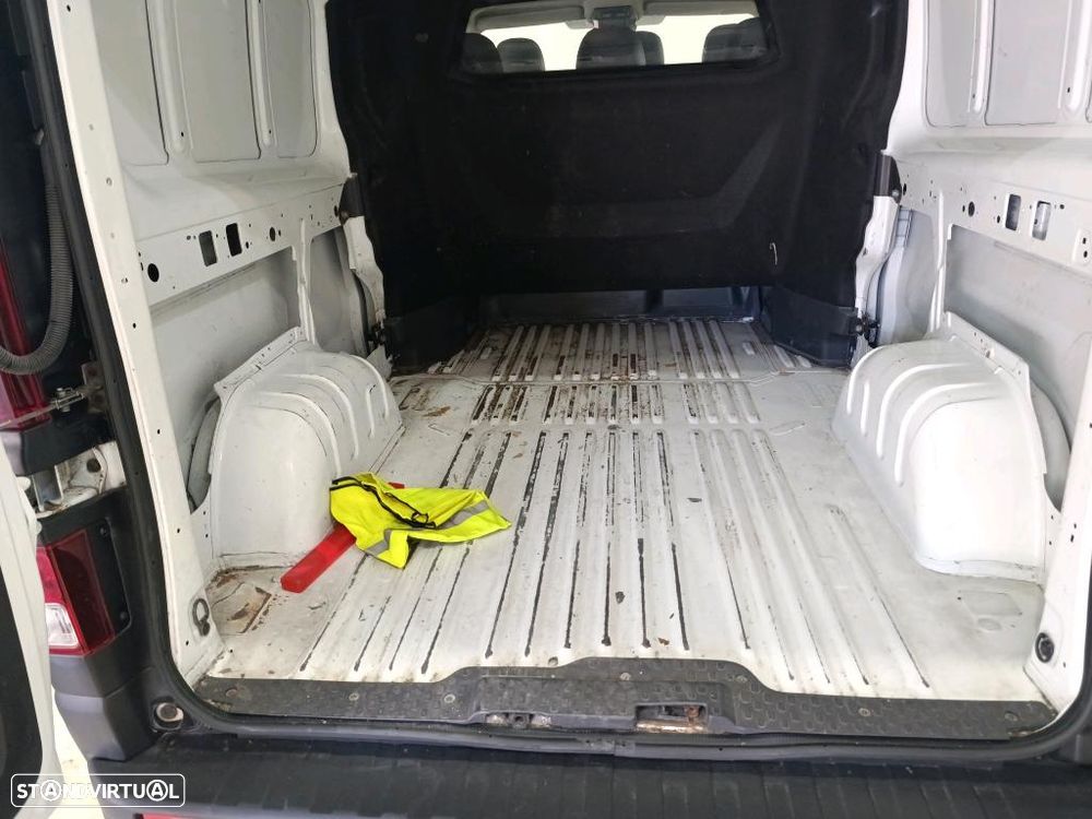 Renault Trafic Misto 2.0 Blue dCi L2H1 IP - 9
