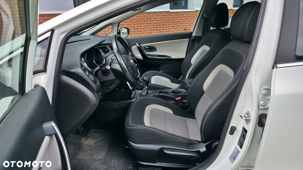 Kia Ceed 1.6 CRDi 136 ISG Spirit - 16
