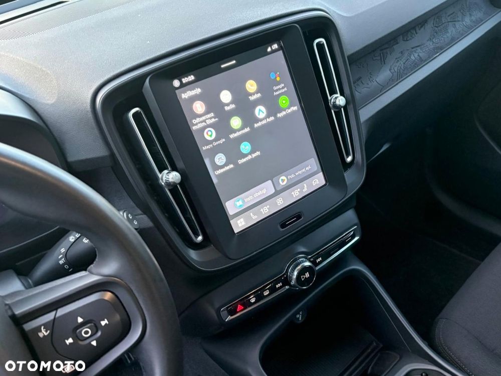 Volvo XC 40 B3 Ultra Dark - 14