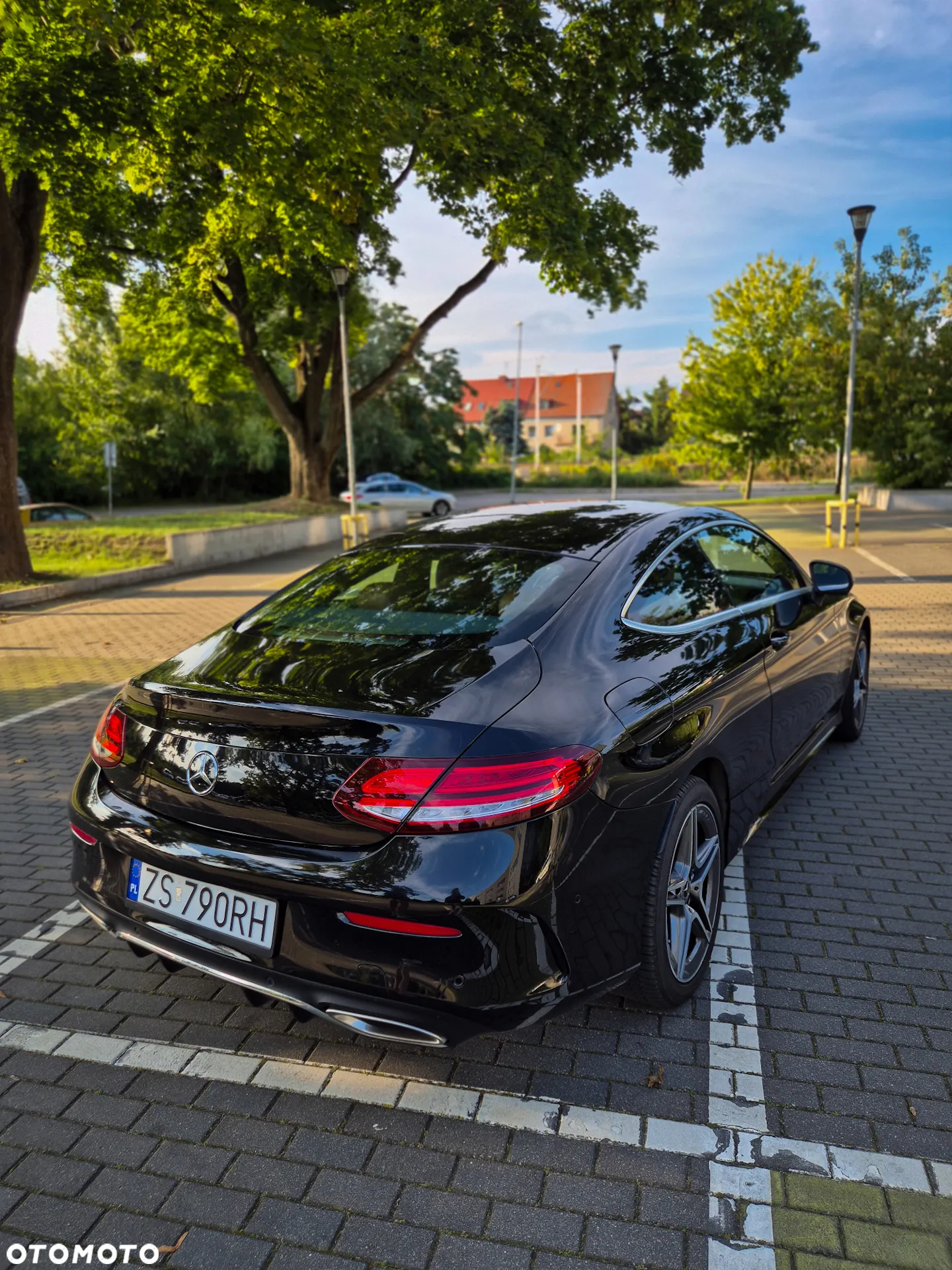 Mercedes-Benz Klasa C 180 Coupe 9G-TRONIC AMG Line - 15