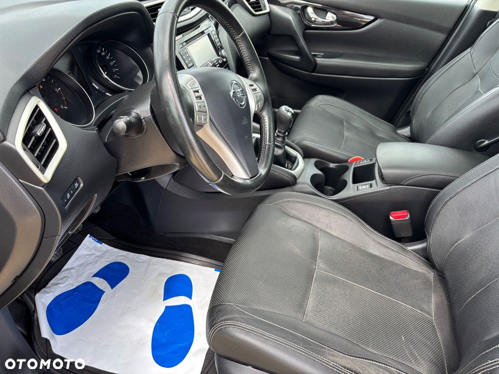 Nissan Qashqai 1.5 dCi TEKNA - 9