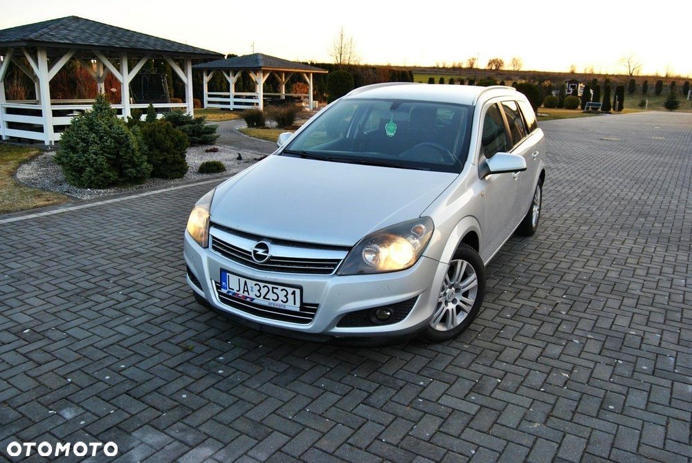 Opel Astra - 4