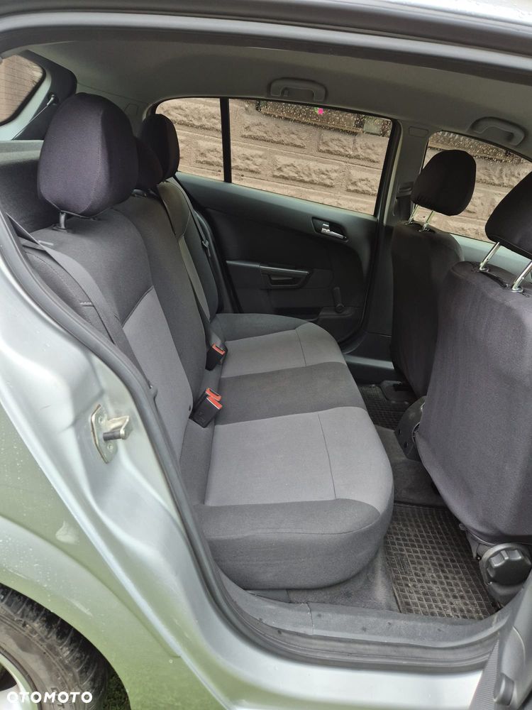 Opel Astra - 18
